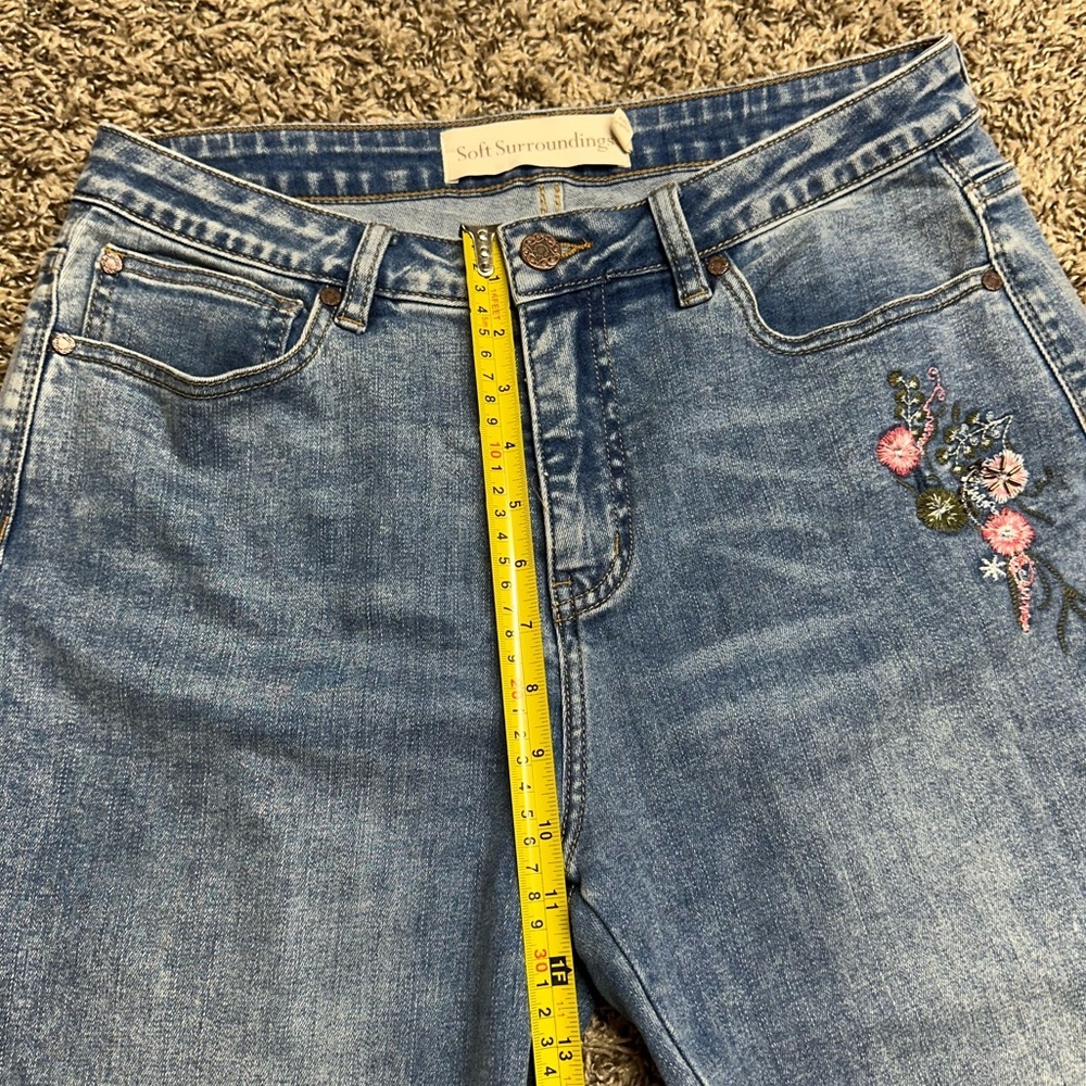 COPY - Soft Surroundings Embroidered Floral Jeans Beaded Embellished size 8 - Picture 8 of 9